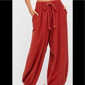 Free People No Joke Jogger NWT XS terracotta red